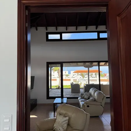 Solerolo - Stunning In Villa *