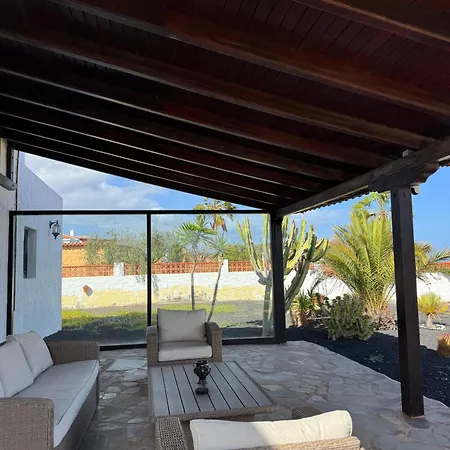 Villa Solerolo - Stunning In Parque Holandes